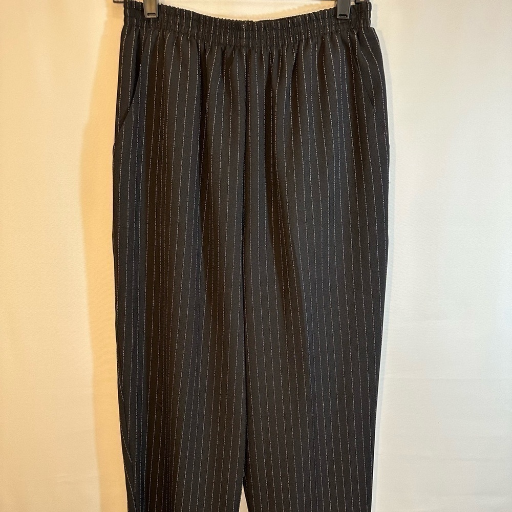 International Scene Womens Size M Pin Striped Black White Pants Trousers Career